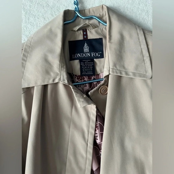 London Fog khaki classic trench coat, women’s large - Picture 3 of 6